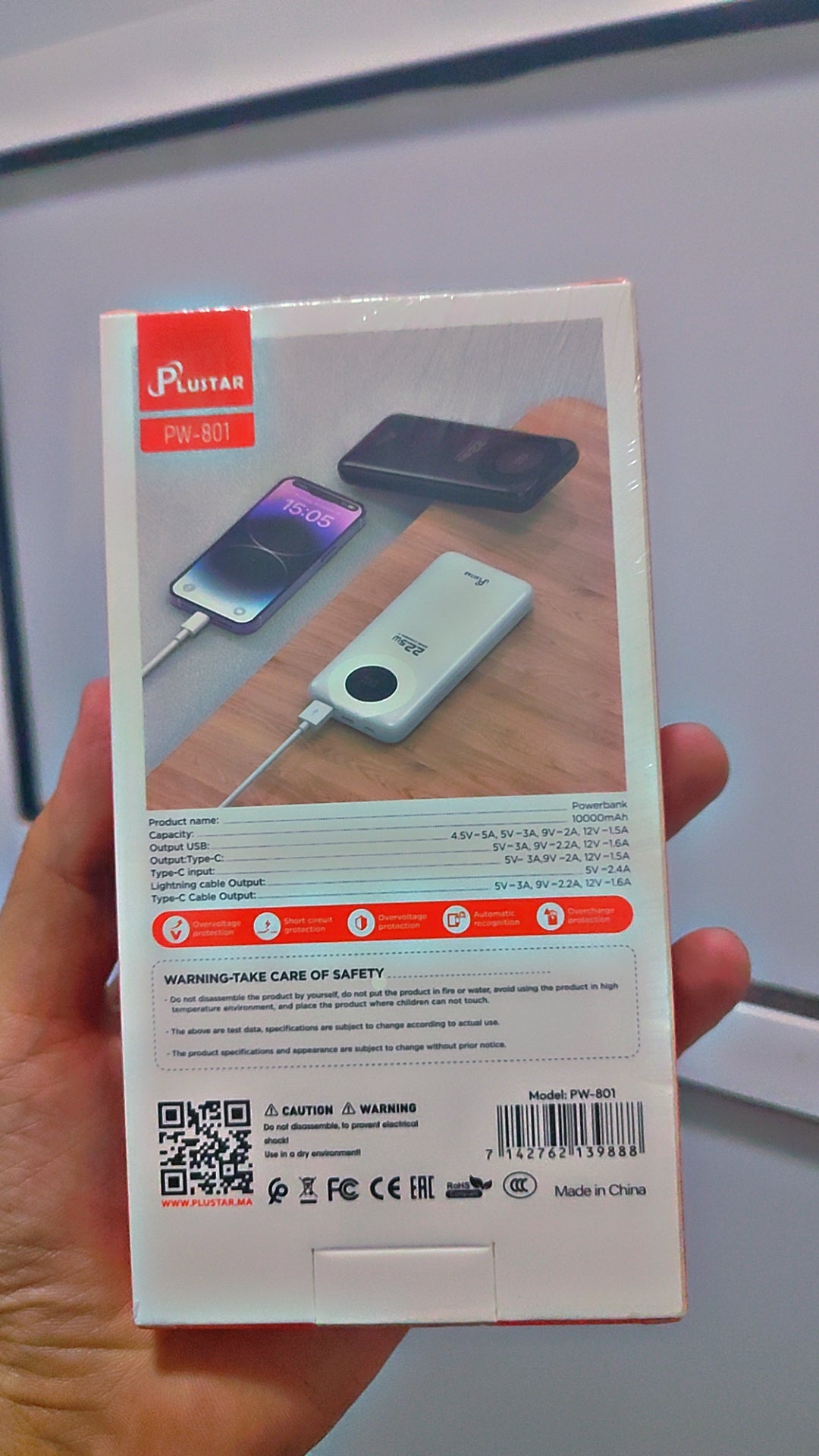 Power Bank Plustar PW-801 10000mAh 22.5W Câbles Intégrés